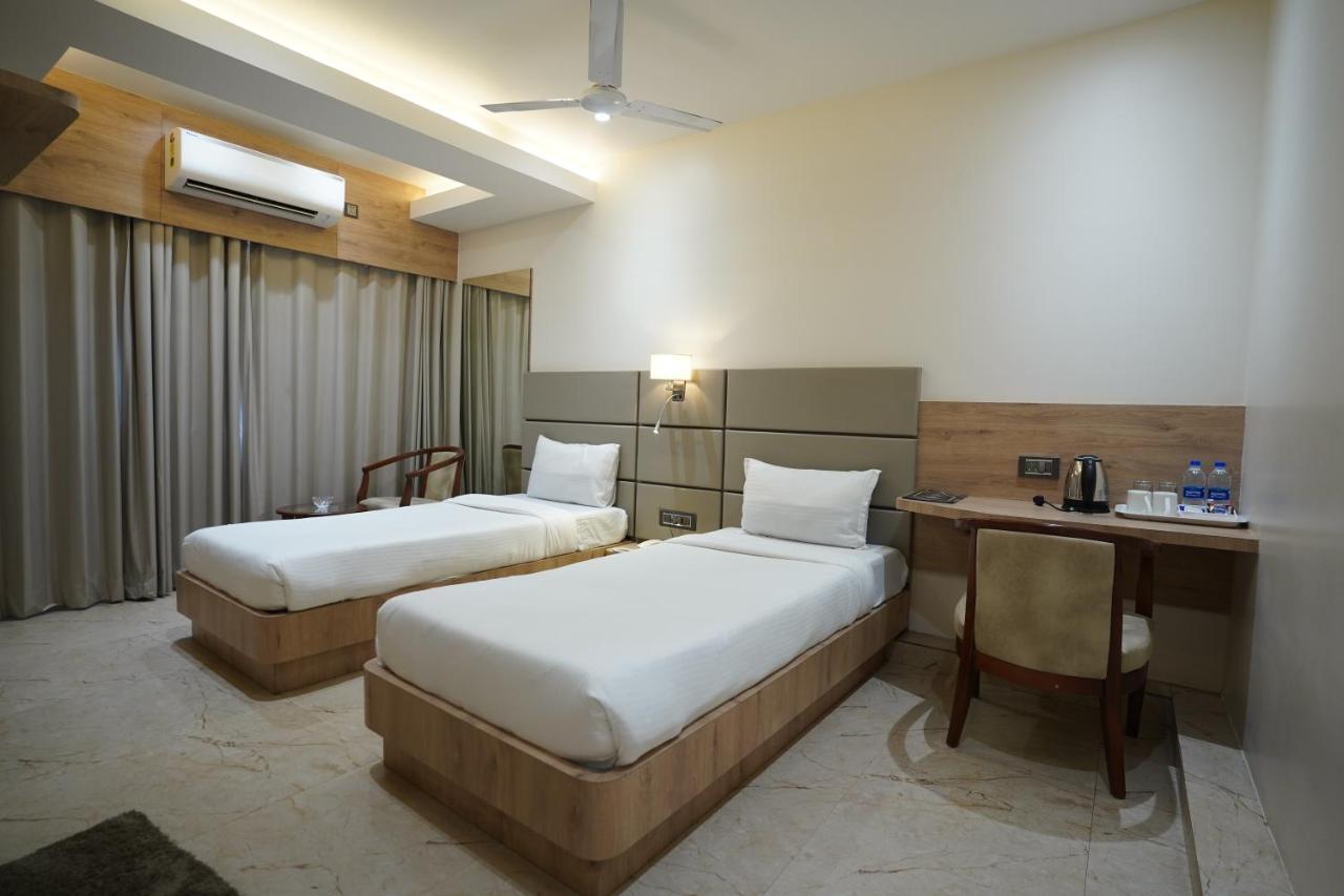 Hotel The Venue Dhanbād Buitenkant foto